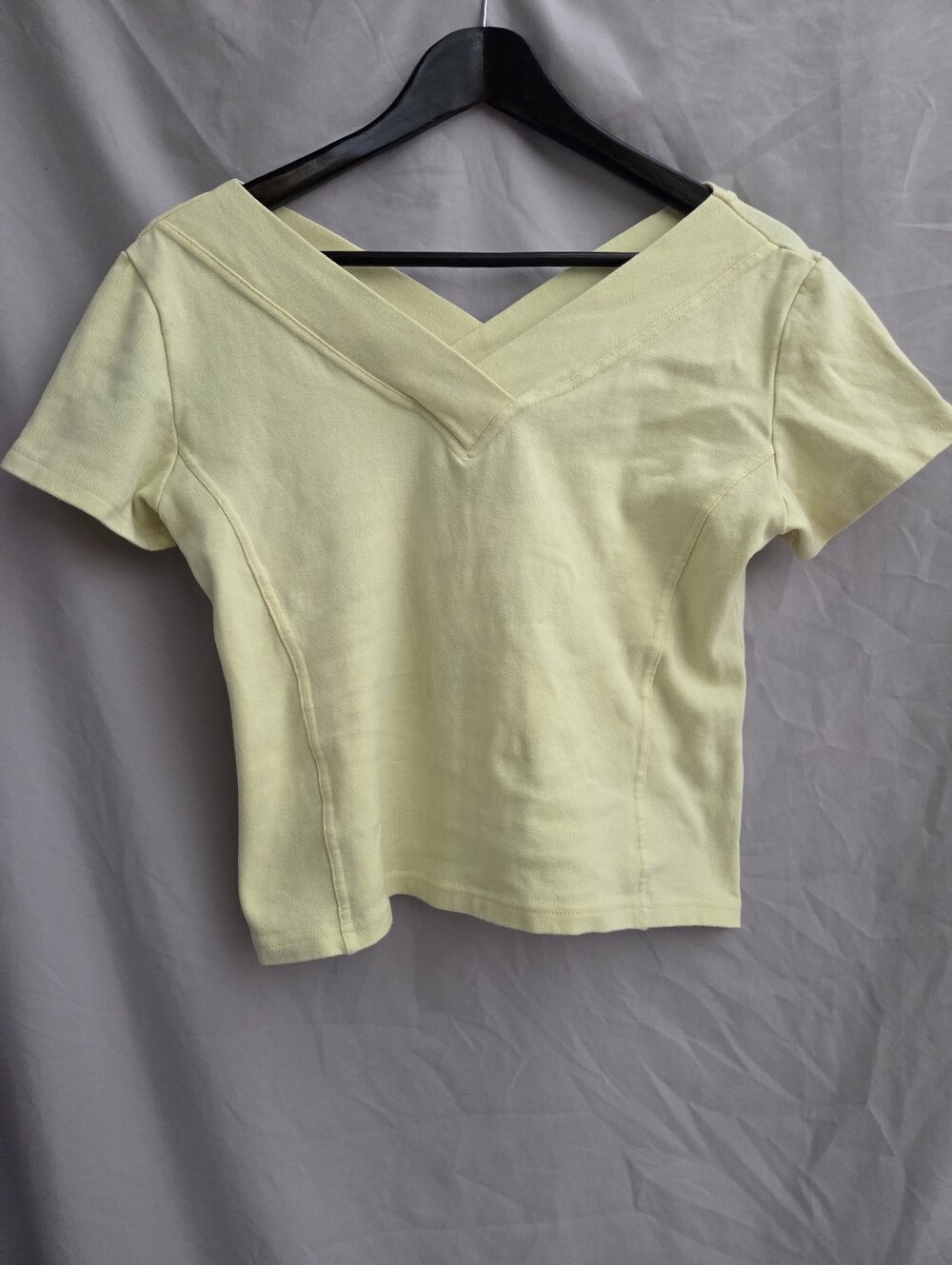 Pale Yellow V-Neck Cross Back Short Sleeve Crop Top